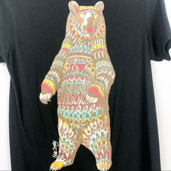 Riot Society | Aztec Bear Graphic Tee - Picture 3 of 5